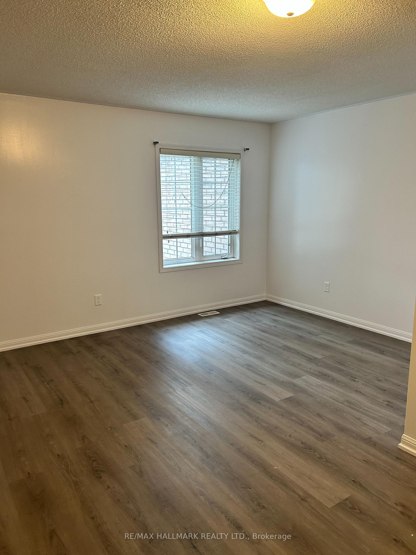 Photo 11 of Unit 15, 464 Beach Boulevard, Hamilton, Hamilton Beach — HOMEH