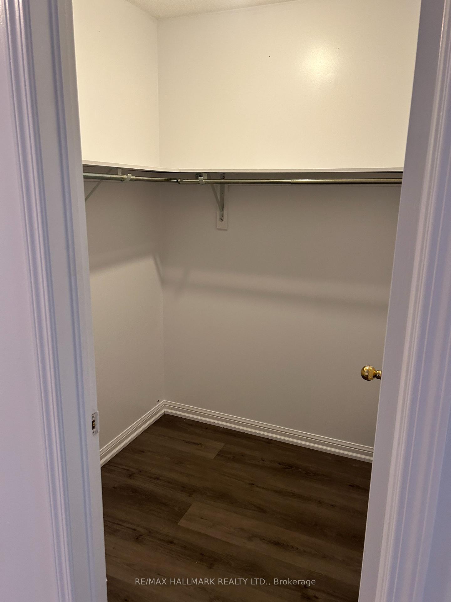Photo 13 of Unit 15, 464 Beach Boulevard, Hamilton, Hamilton Beach — HOMEH