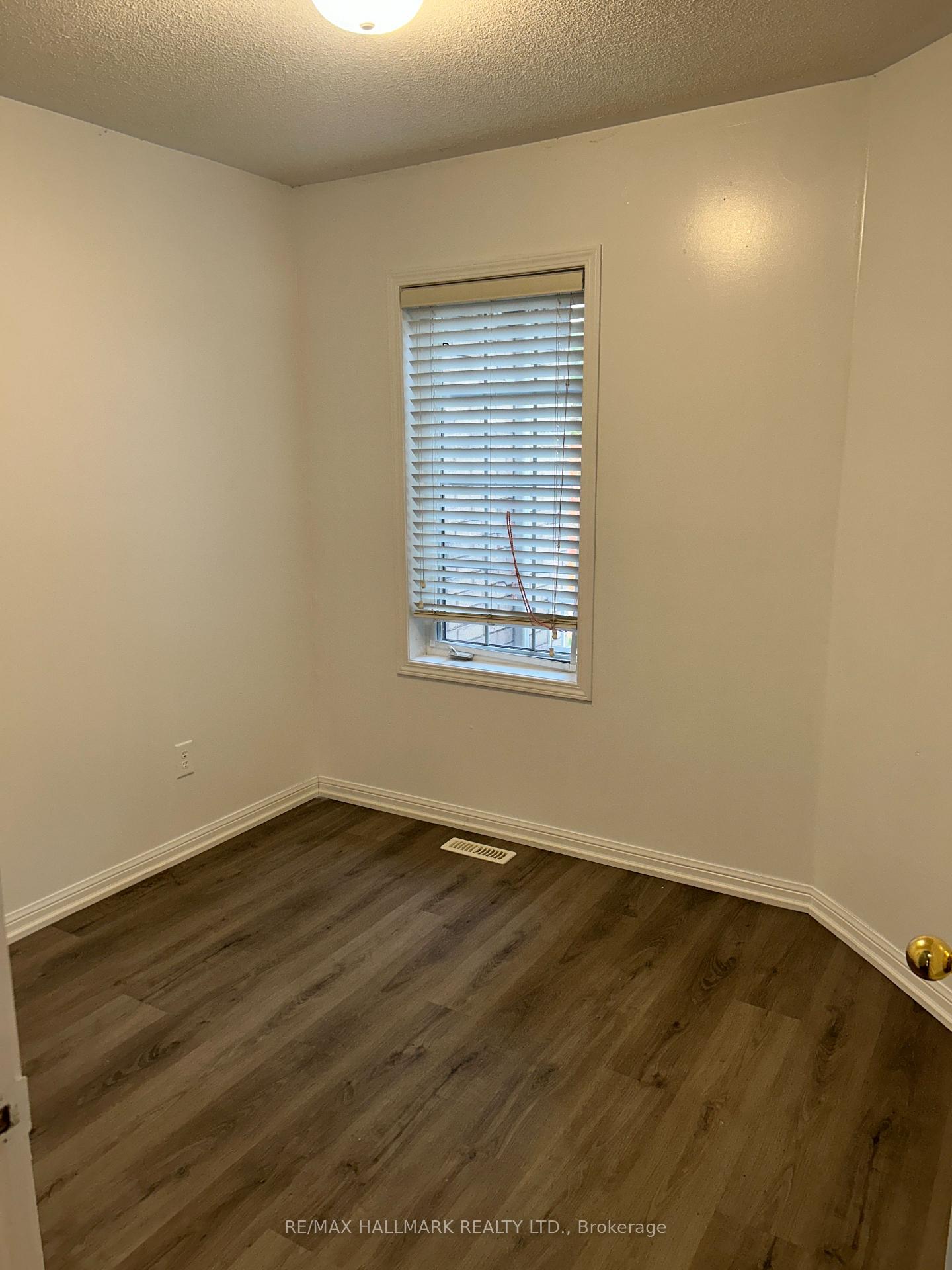 Photo 16 of Unit 15, 464 Beach Boulevard, Hamilton, Hamilton Beach — HOMEH