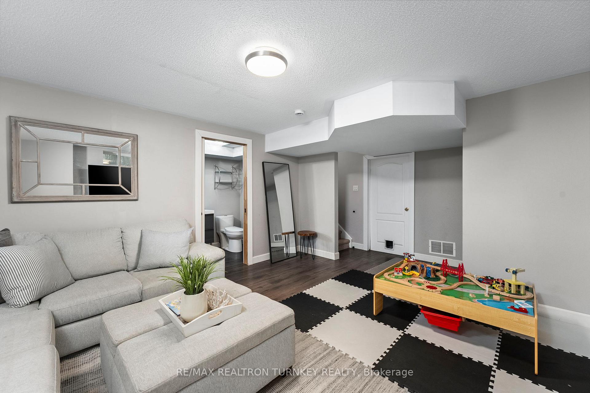 Photo 26 of 84 Admiral Crescent, Essa, Angus — HOMEH