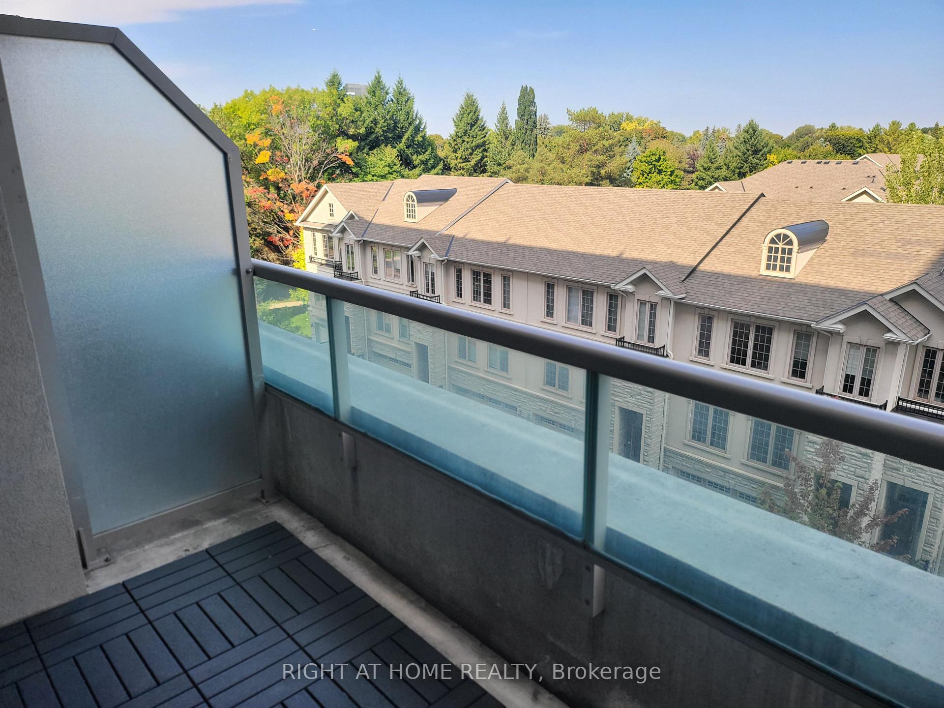 Photo 6 of Unit 613, 20 Bloorview Place, North York, Don Valley Village — HOMEH