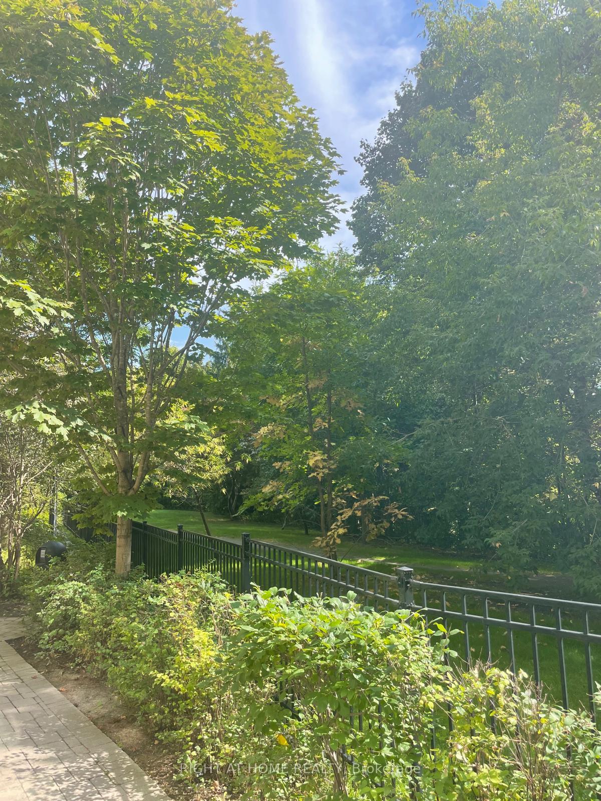 Photo 30 of Unit 613, 20 Bloorview Place, North York, Don Valley Village — HOMEH