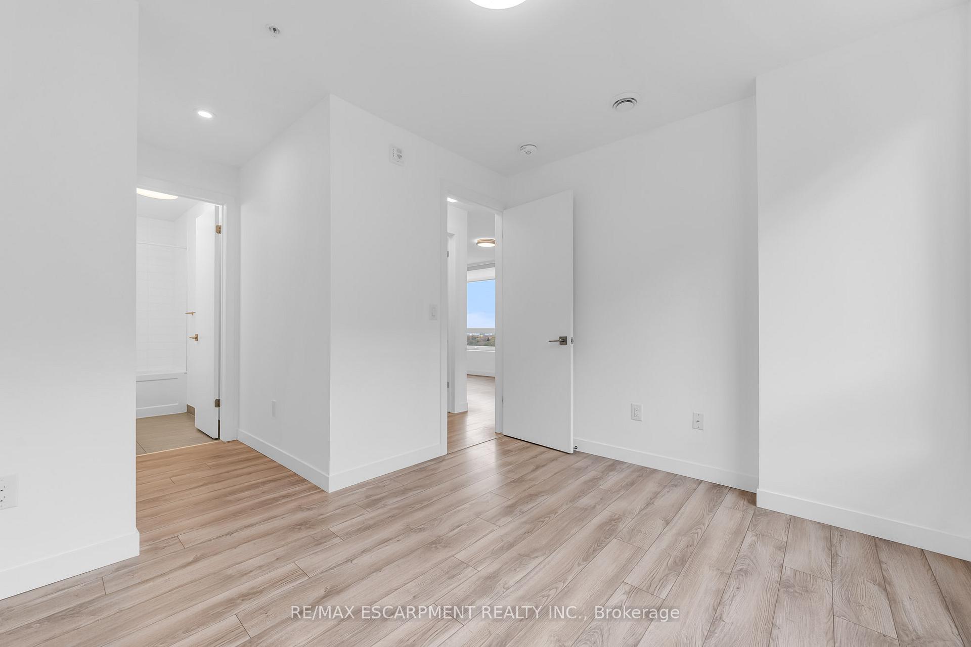 Photo 7 of Unit 503, 479 Charlton Avenue E, Hamilton, Stinson — HOMEH
