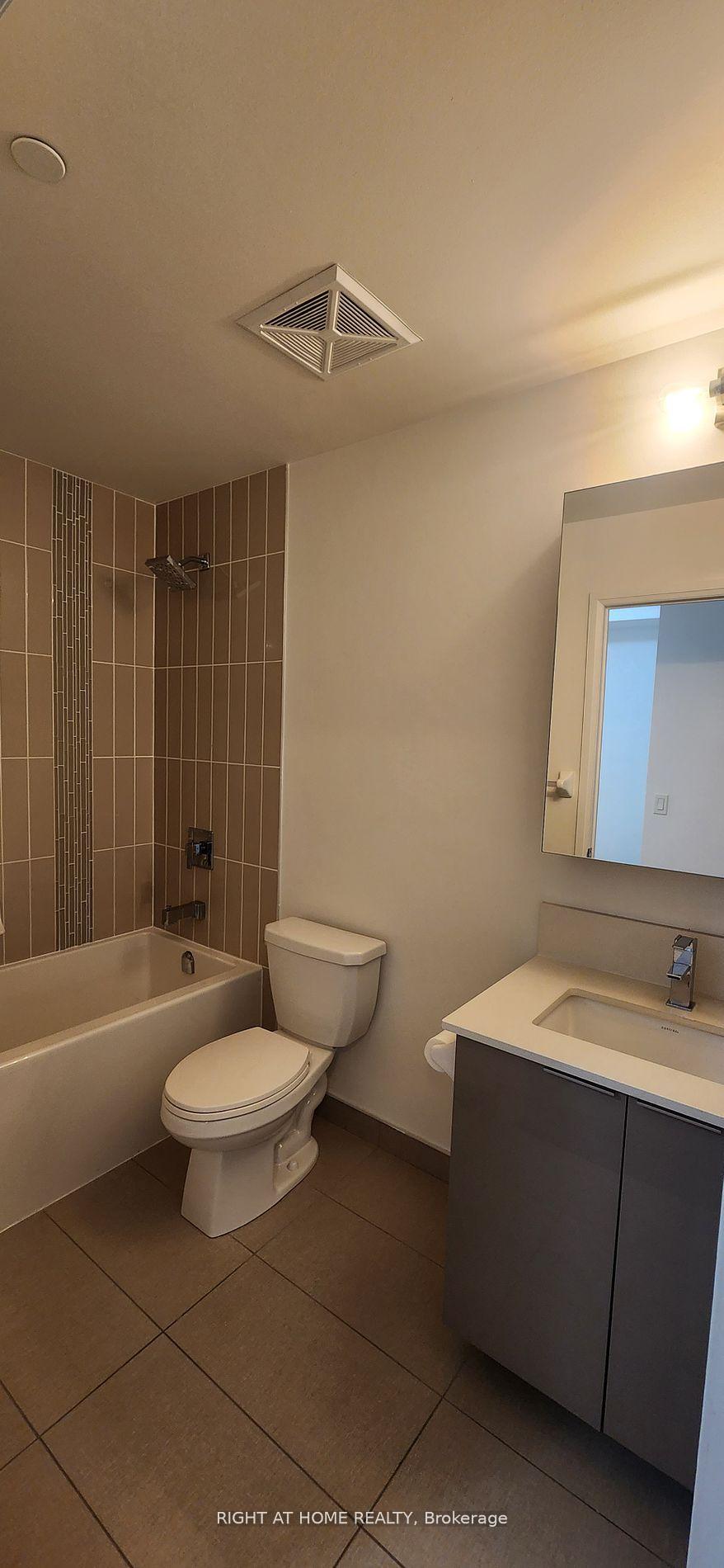 Photo 9 of Unit 311, 99 Eagle Rock Way, Vaughan, Rural Vaughan — HOMEH