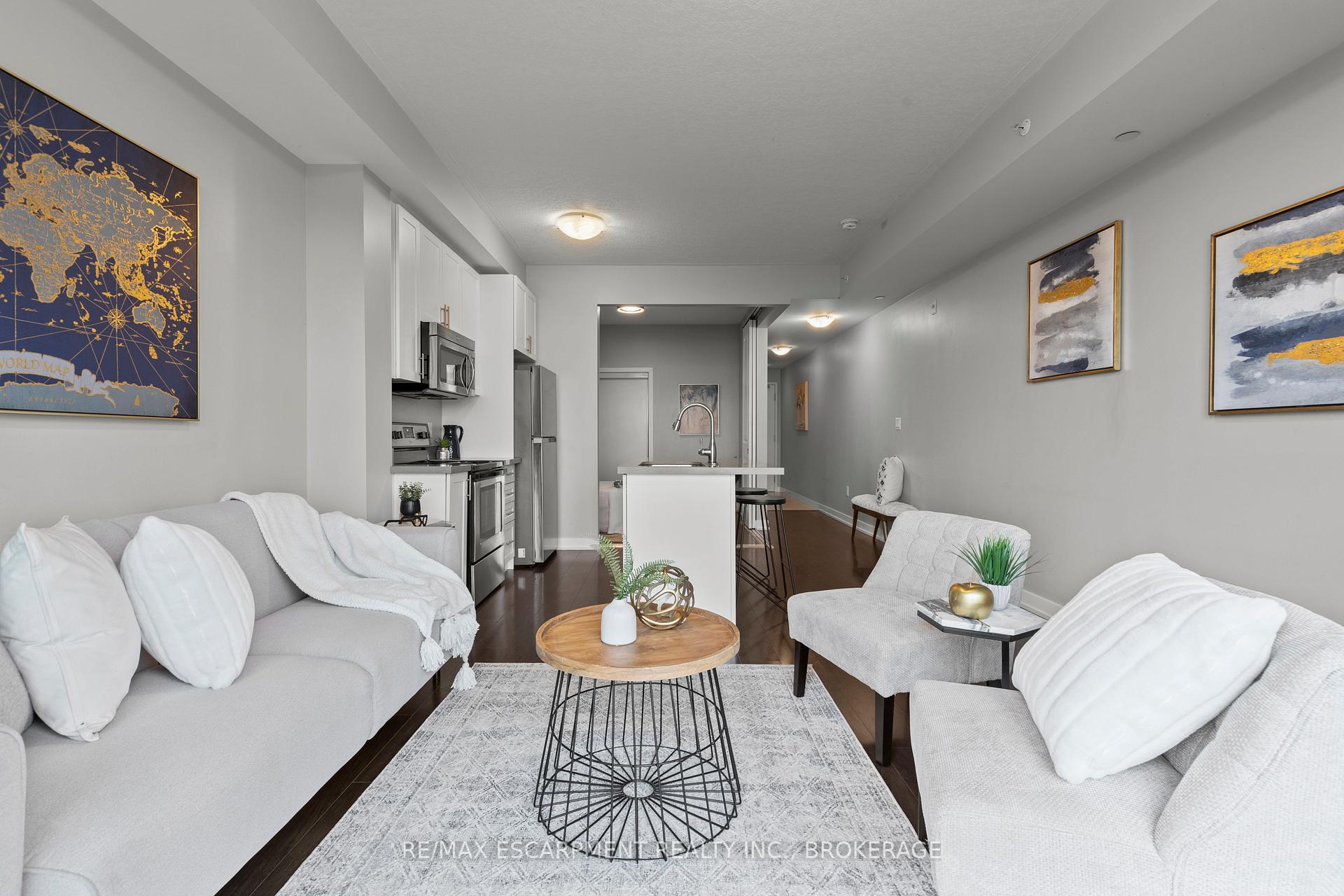 Photo 7 of Unit 230, 35 Southshore Crescent, Hamilton, Lakeshore — HOMEH