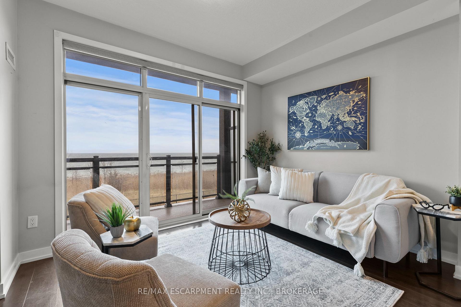 Photo 8 of Unit 230, 35 Southshore Crescent, Hamilton, Lakeshore — HOMEH
