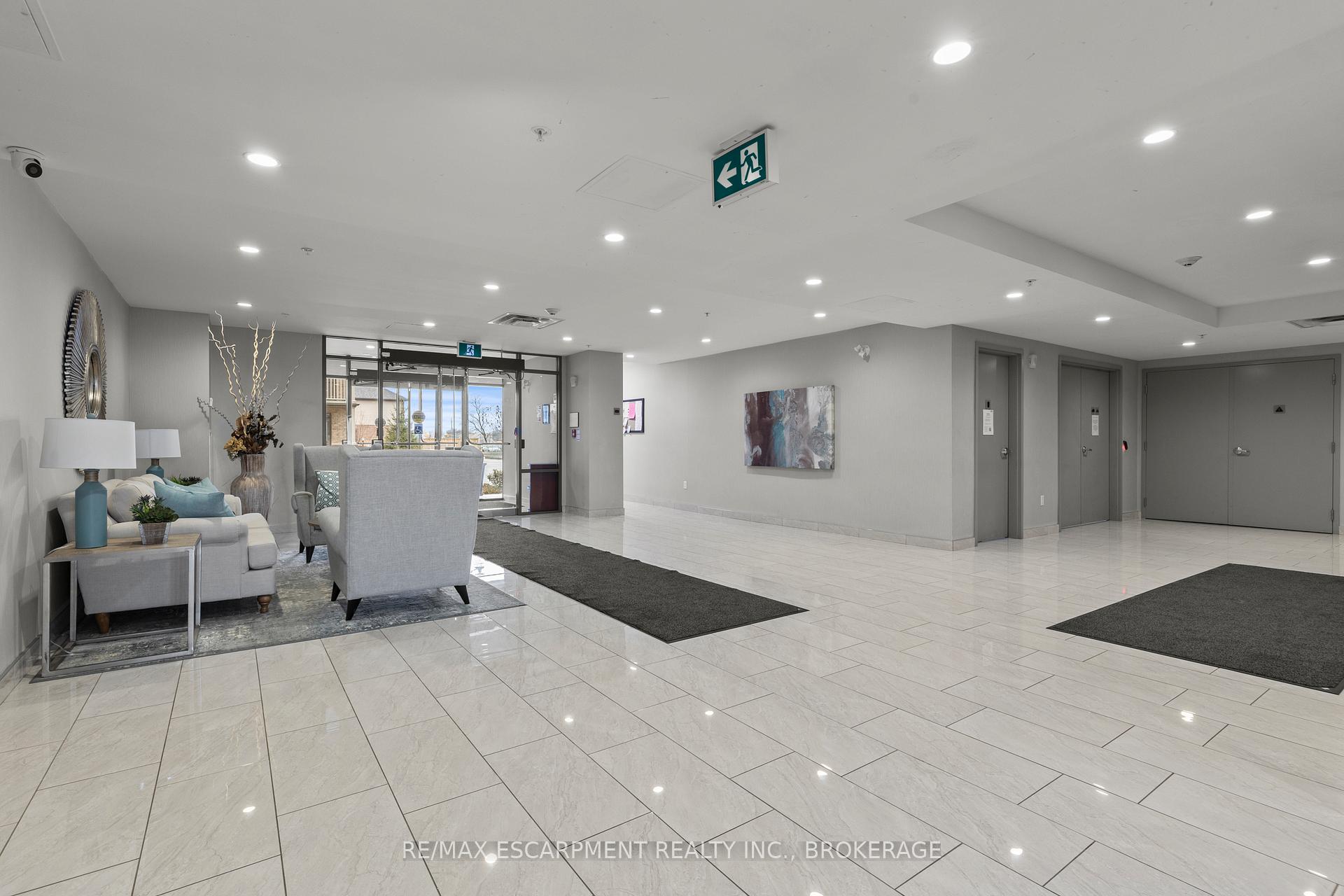 Photo 31 of Unit 230, 35 Southshore Crescent, Hamilton, Lakeshore — HOMEH