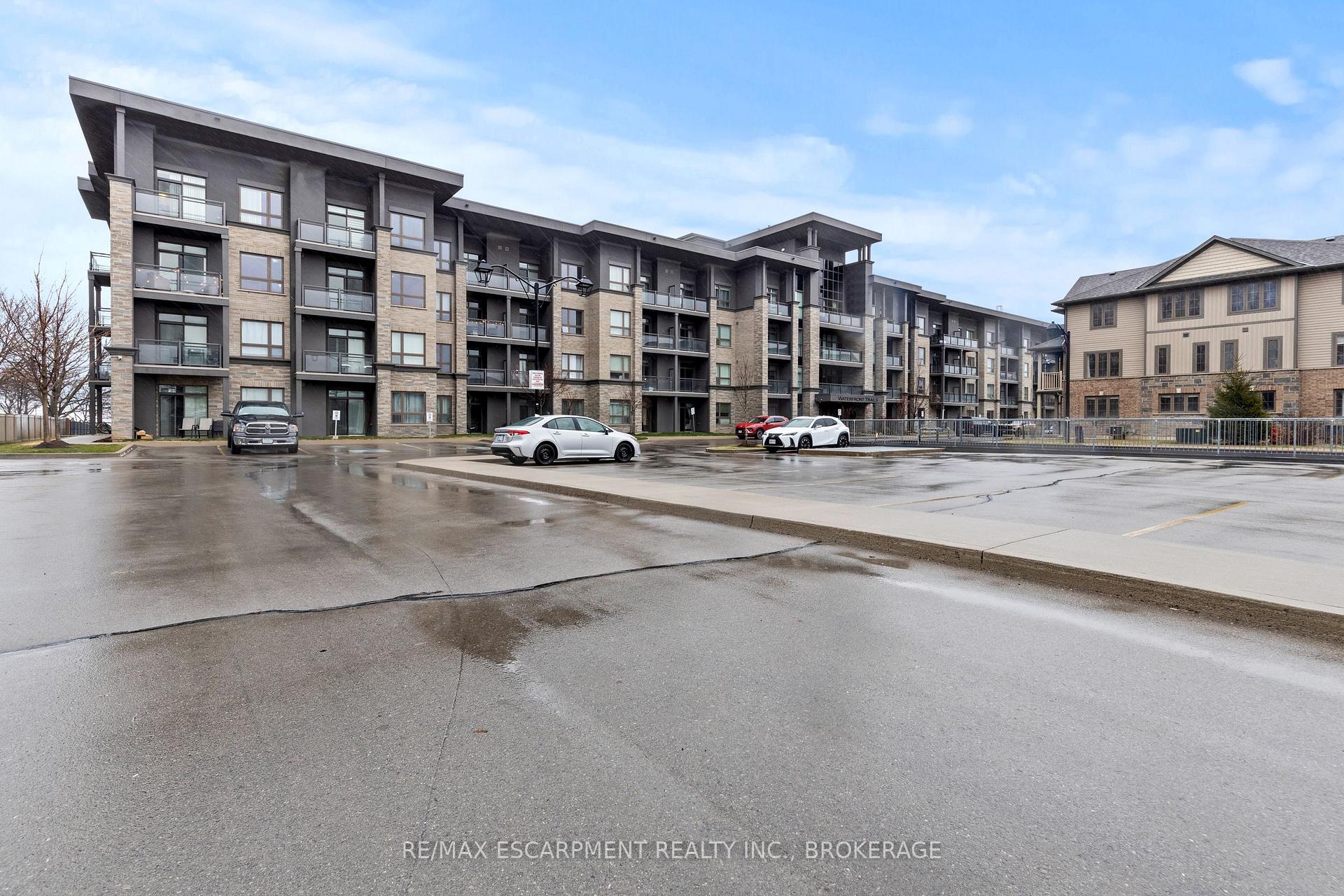 Photo 34 of Unit 230, 35 Southshore Crescent, Hamilton, Lakeshore — HOMEH
