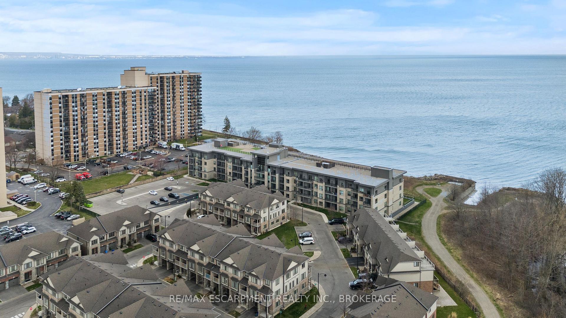 Photo 35 of Unit 230, 35 Southshore Crescent, Hamilton, Lakeshore — HOMEH