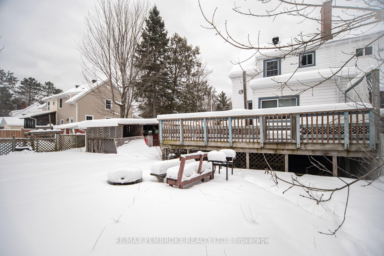Photo 34 of 8 Wolfe Avenue, Deep River — HOMEH