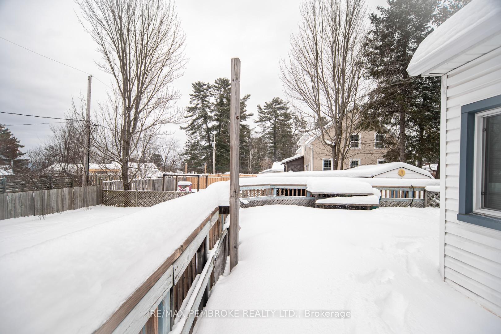 Photo 35 of 8 Wolfe Avenue, Deep River — HOMEH
