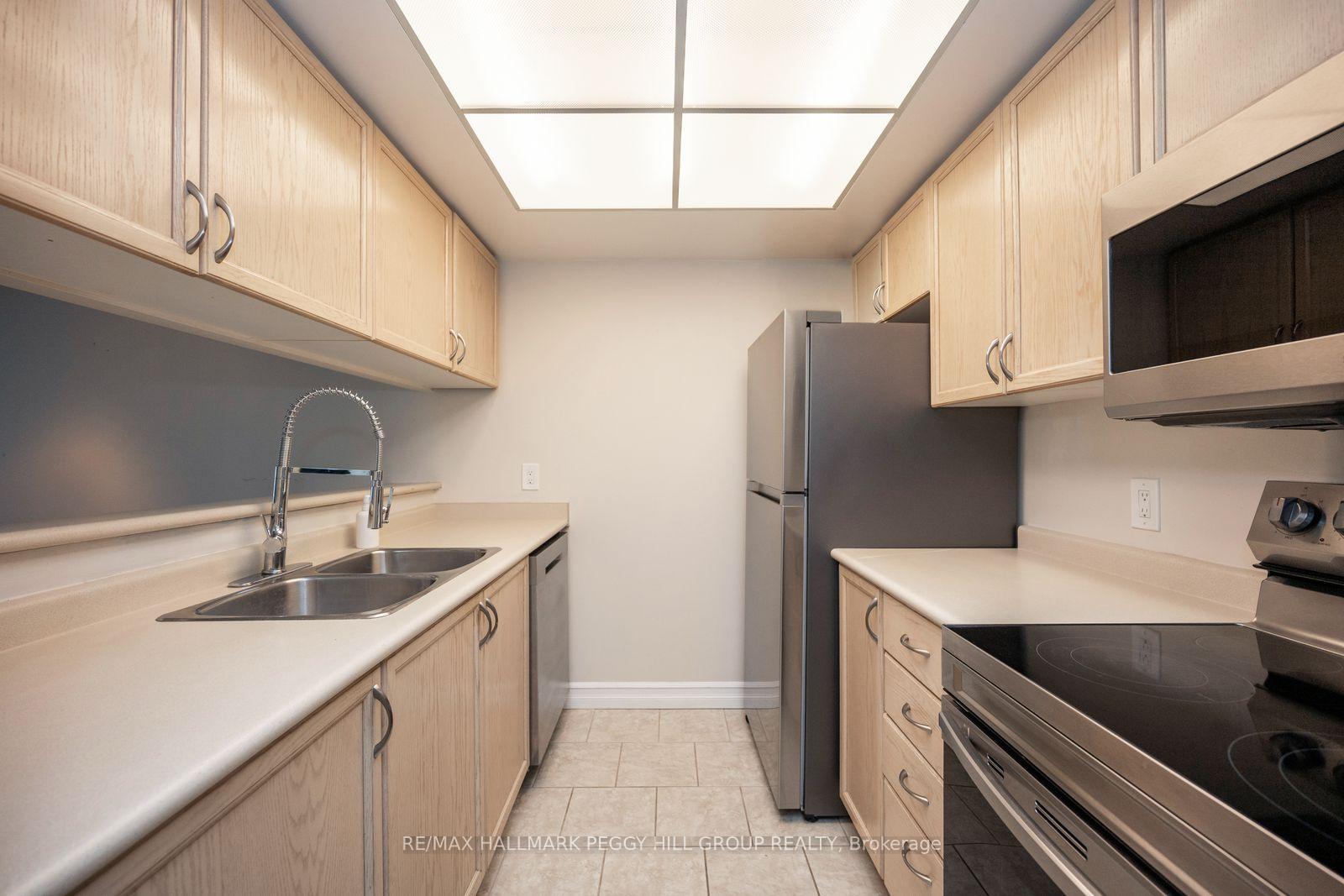 Photo 4 of Unit 505, 75 Ellen Street, Barrie, City Centre — HOMEH