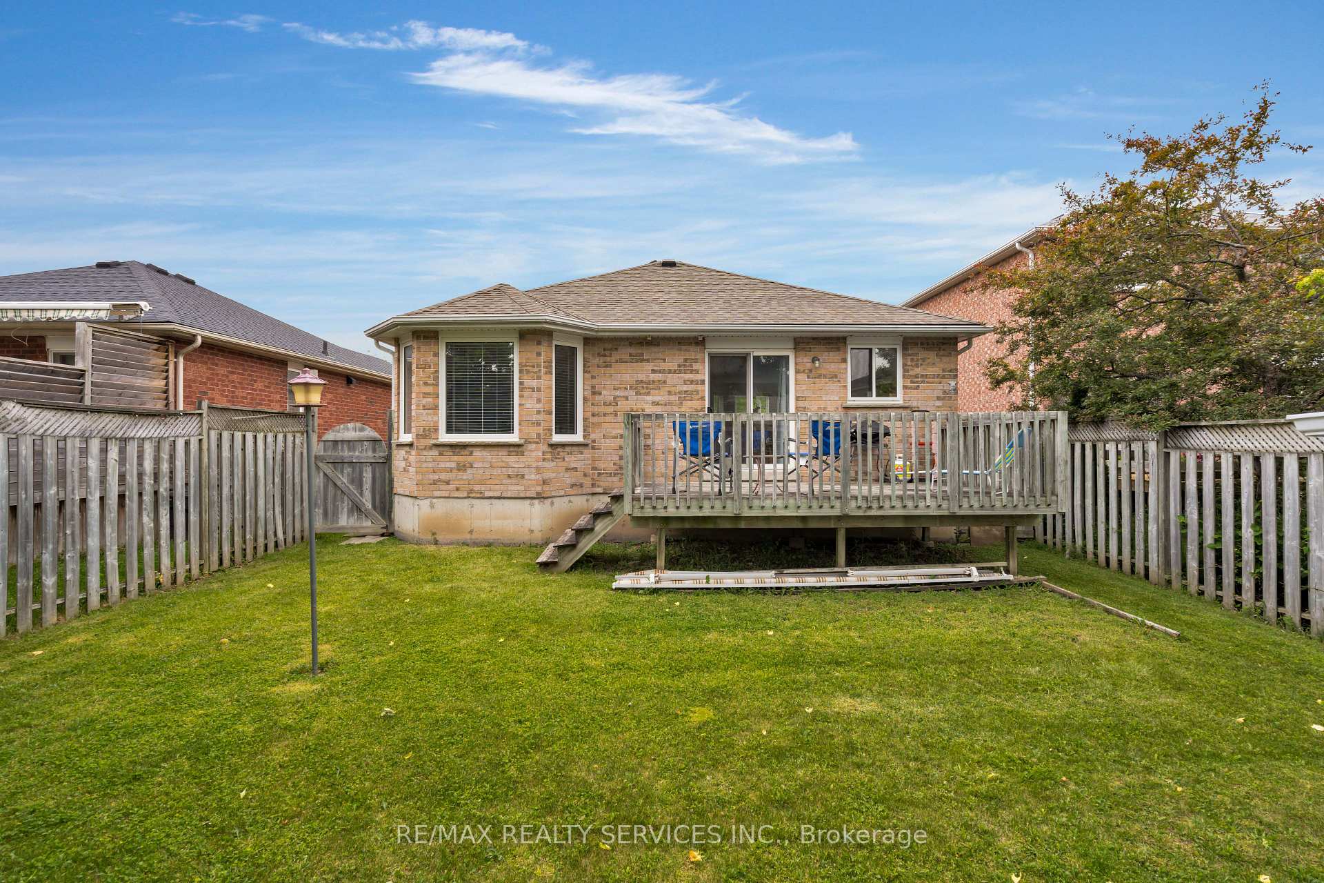 Photo 34 of 47 Sydenham Wells, Barrie, Georgian Drive — HOMEH