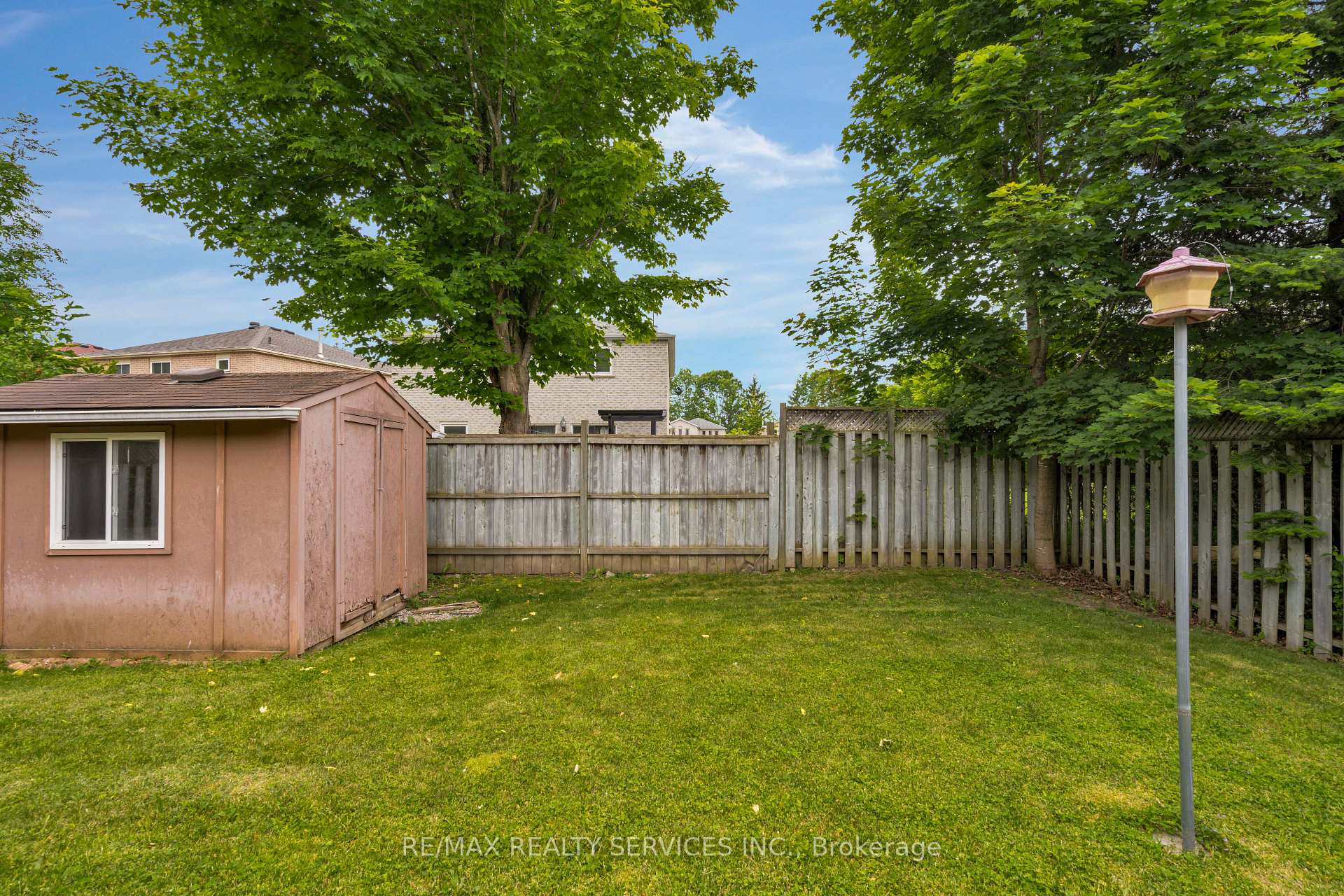 Photo 36 of 47 Sydenham Wells, Barrie, Georgian Drive — HOMEH