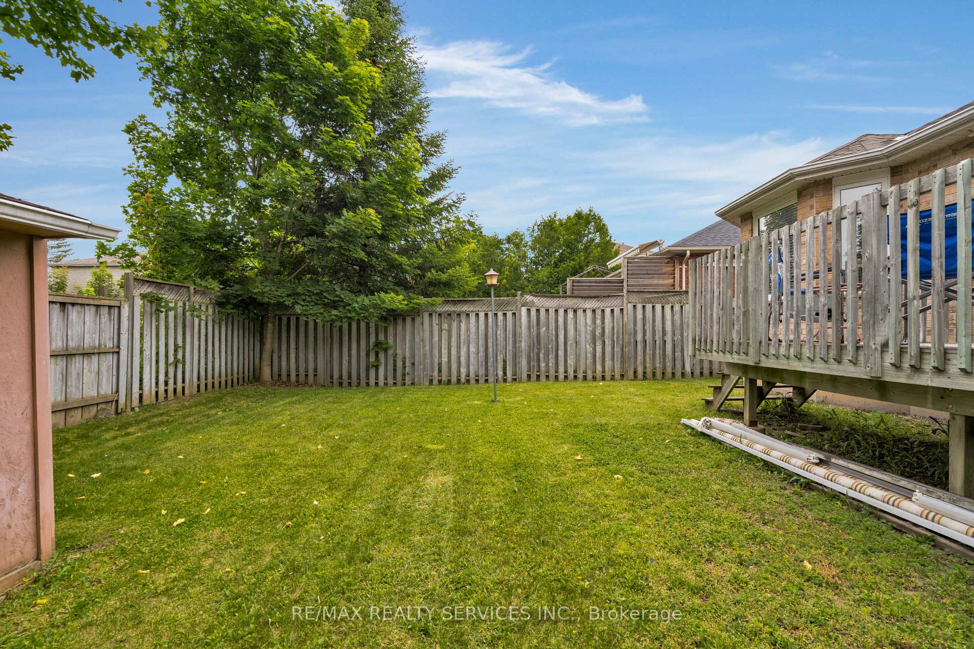 Photo 38 of 47 Sydenham Wells, Barrie, Georgian Drive — HOMEH