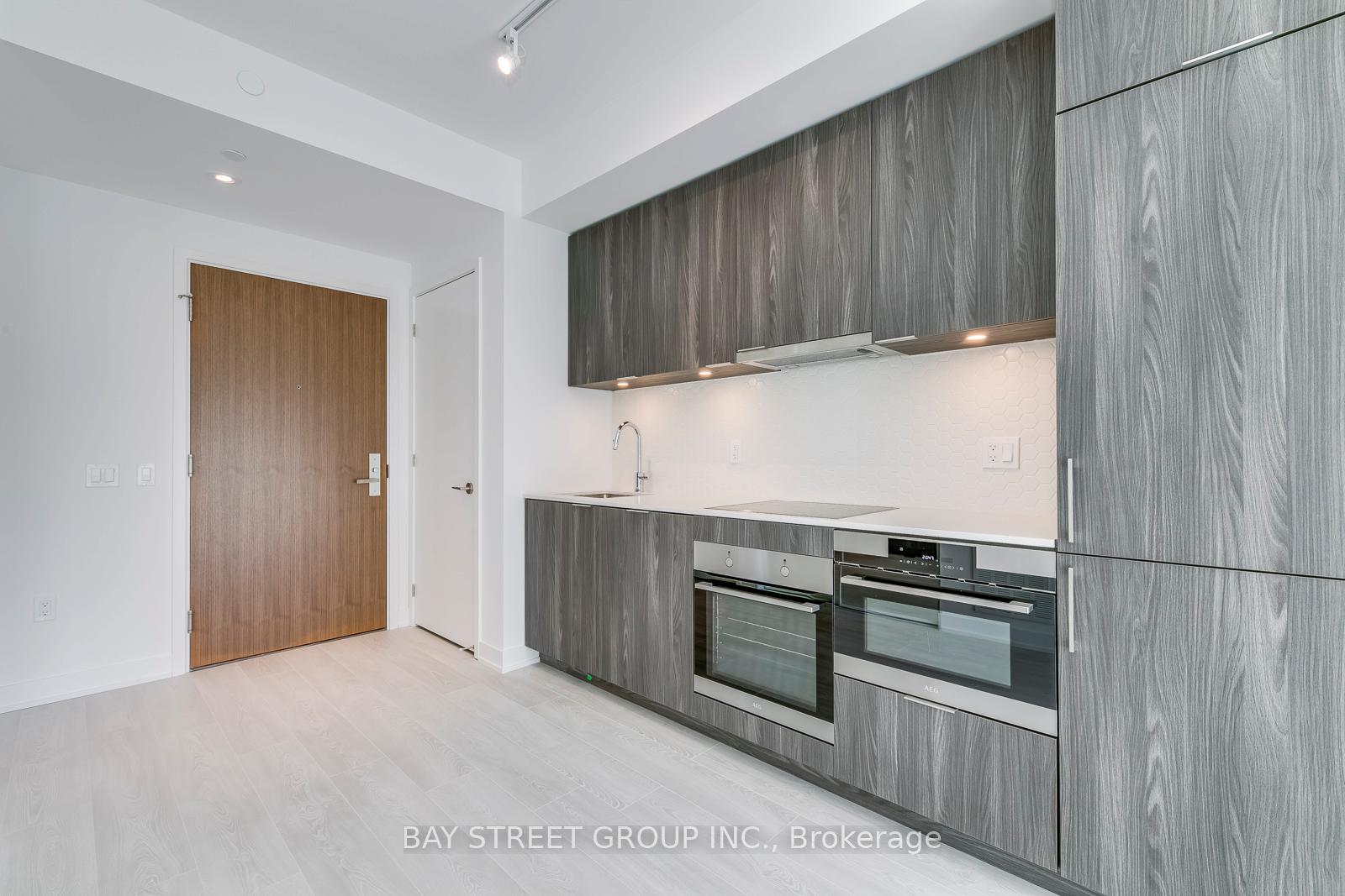Photo 7 of Unit 624, 15 Queens Quay E, Toronto, Waterfront Communities — HOMEH