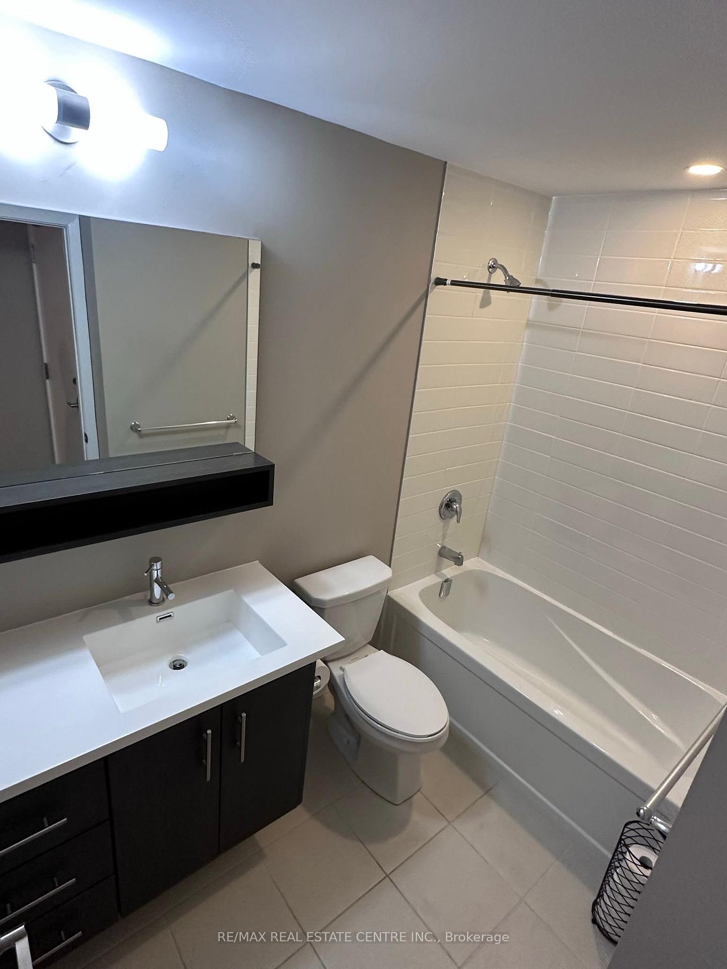 Photo 3 of Unit 313, 10 Esplanade Lane, Grimsby, Grimsby Beach — HOMEH