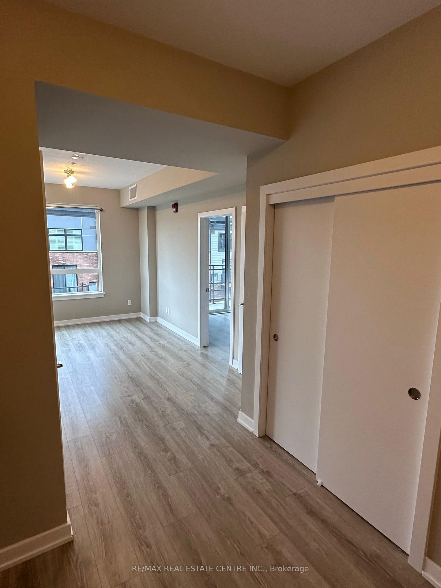 Photo 5 of Unit 313, 10 Esplanade Lane, Grimsby, Grimsby Beach — HOMEH