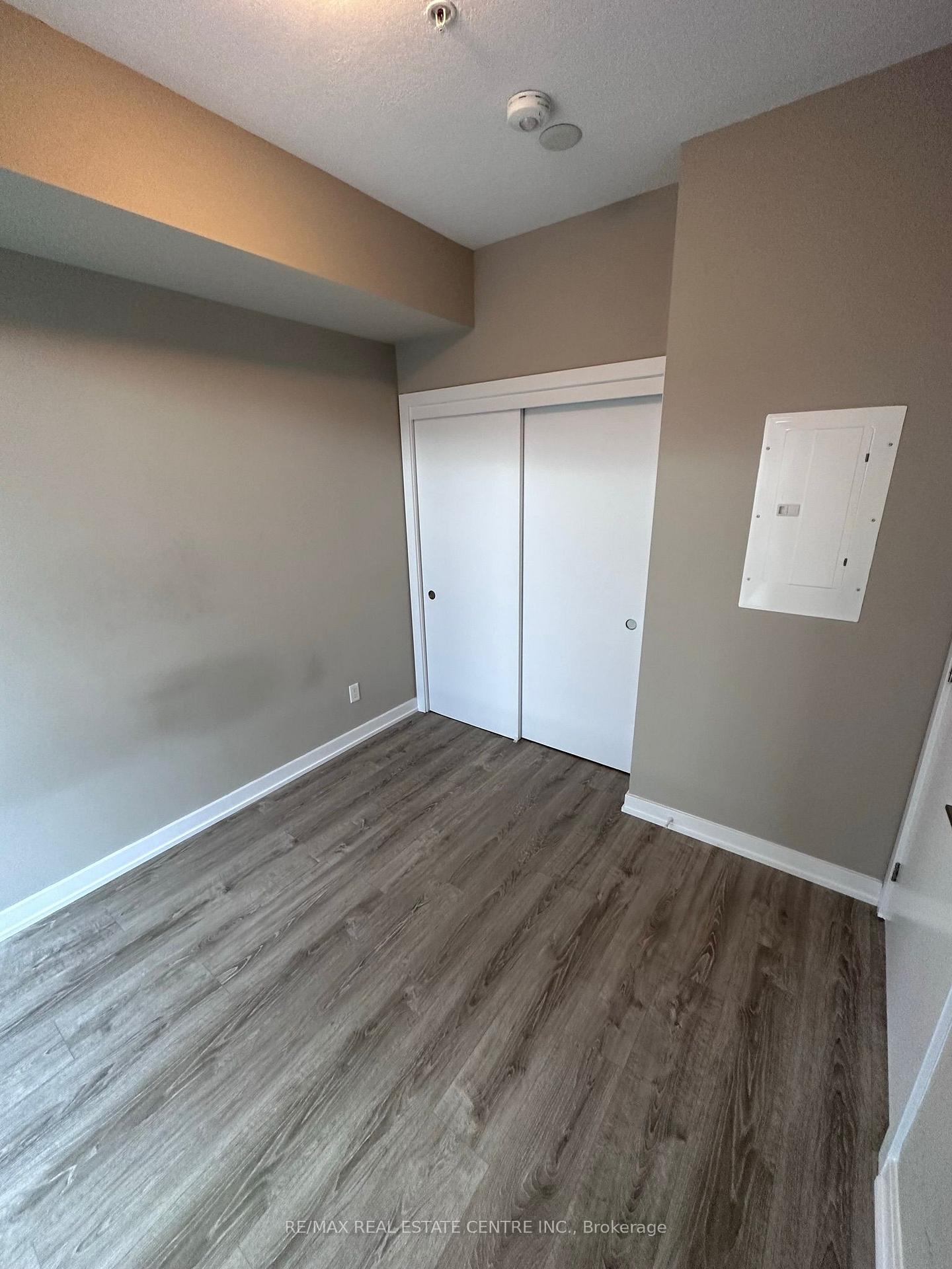 Photo 15 of Unit 313, 10 Esplanade Lane, Grimsby, Grimsby Beach — HOMEH
