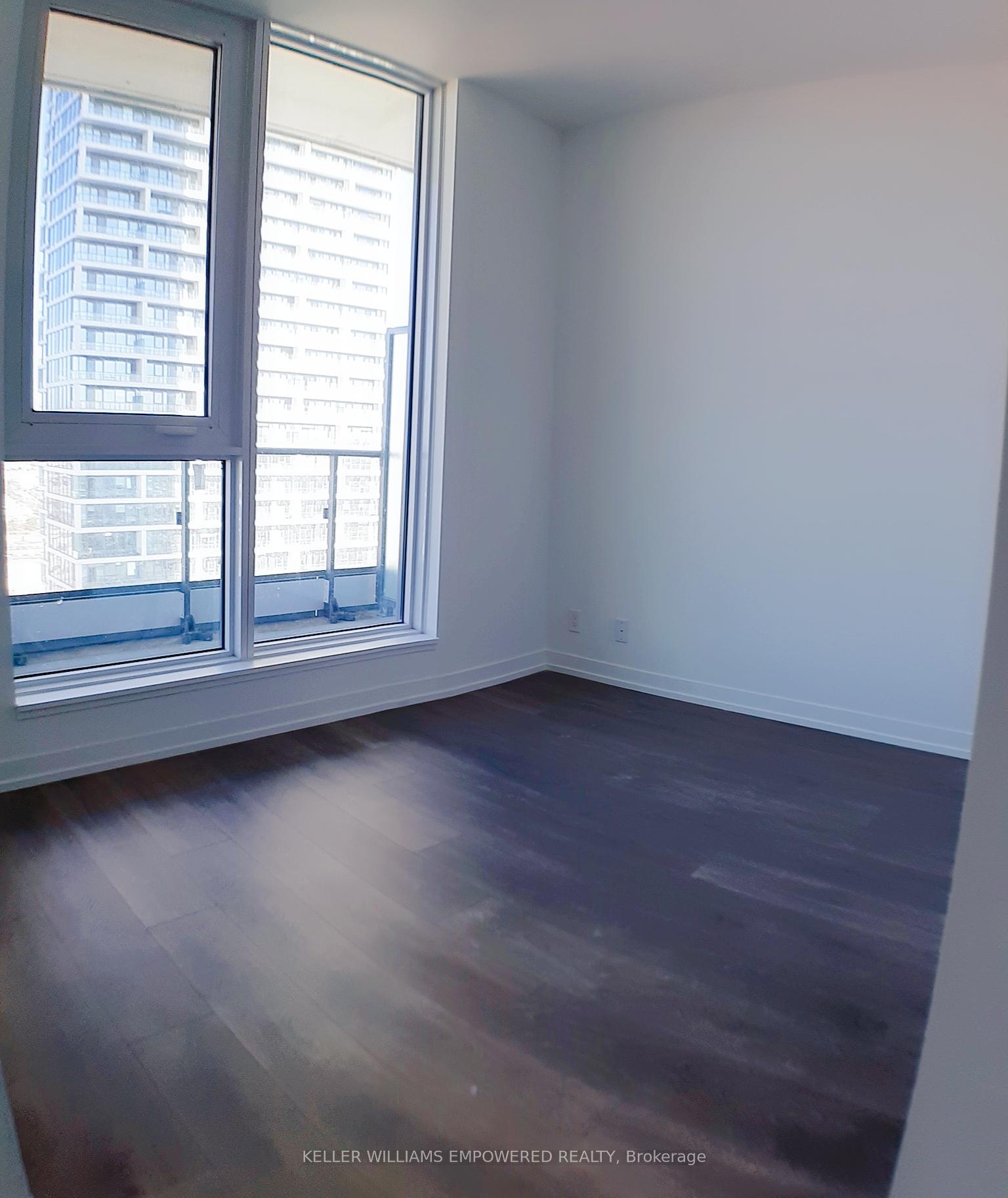 Photo 6 of Unit 3310, 5 Buttermill Avenue, Vaughan, Vaughan Corporate Centre — HOMEH