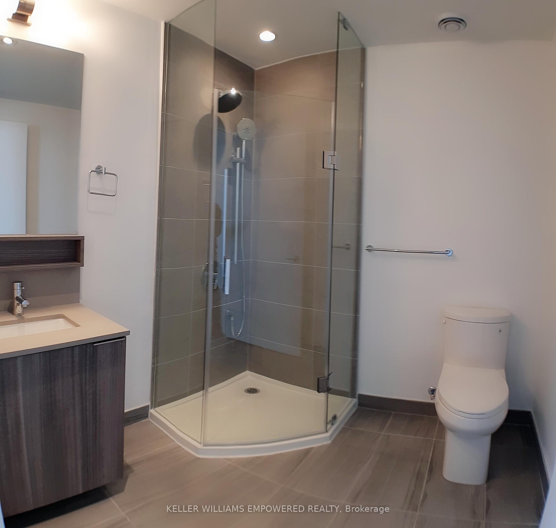 Photo 8 of Unit 3310, 5 Buttermill Avenue, Vaughan, Vaughan Corporate Centre — HOMEH