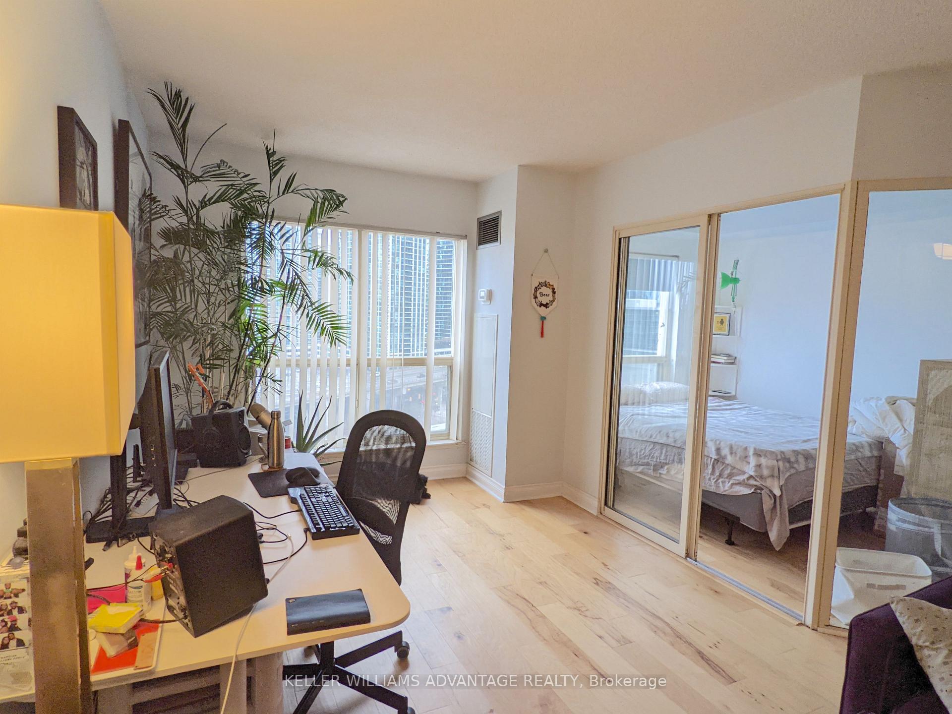 Front of Unit 1320, 25 The Esplanade