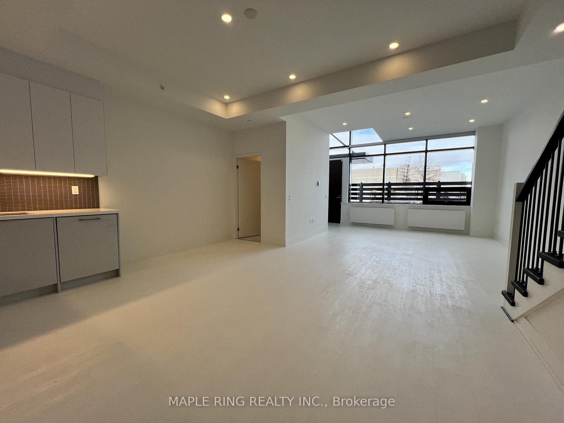 Photo 1 of Unit 110, 2908 Highway 7 Road, Vaughan, Concord — HOMEH