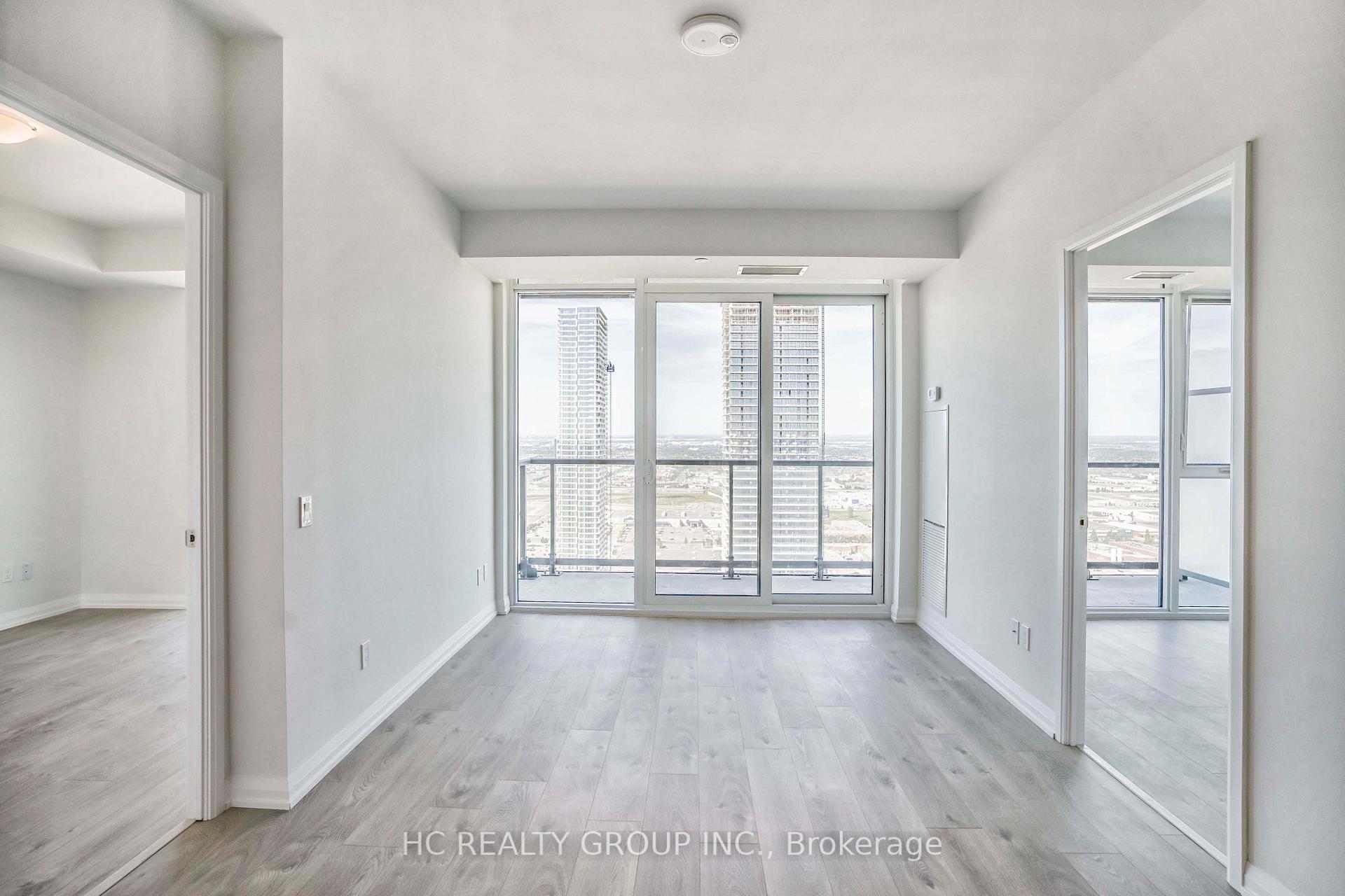 Photo 4 of Unit Lph10, 7895 Jane Street, Vaughan, Concord — HOMEH