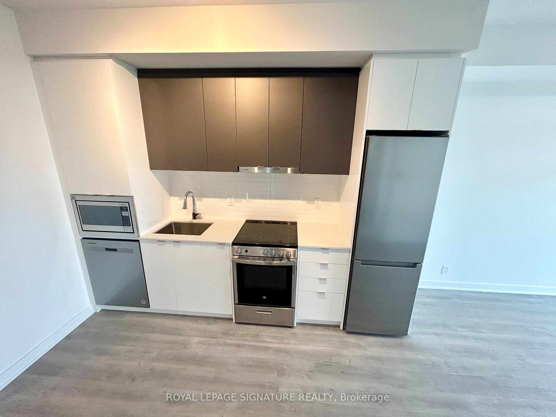 Photo 3 of Unit 2401, 30 Upper Mall Way, Vaughan, Brownridge — HOMEH