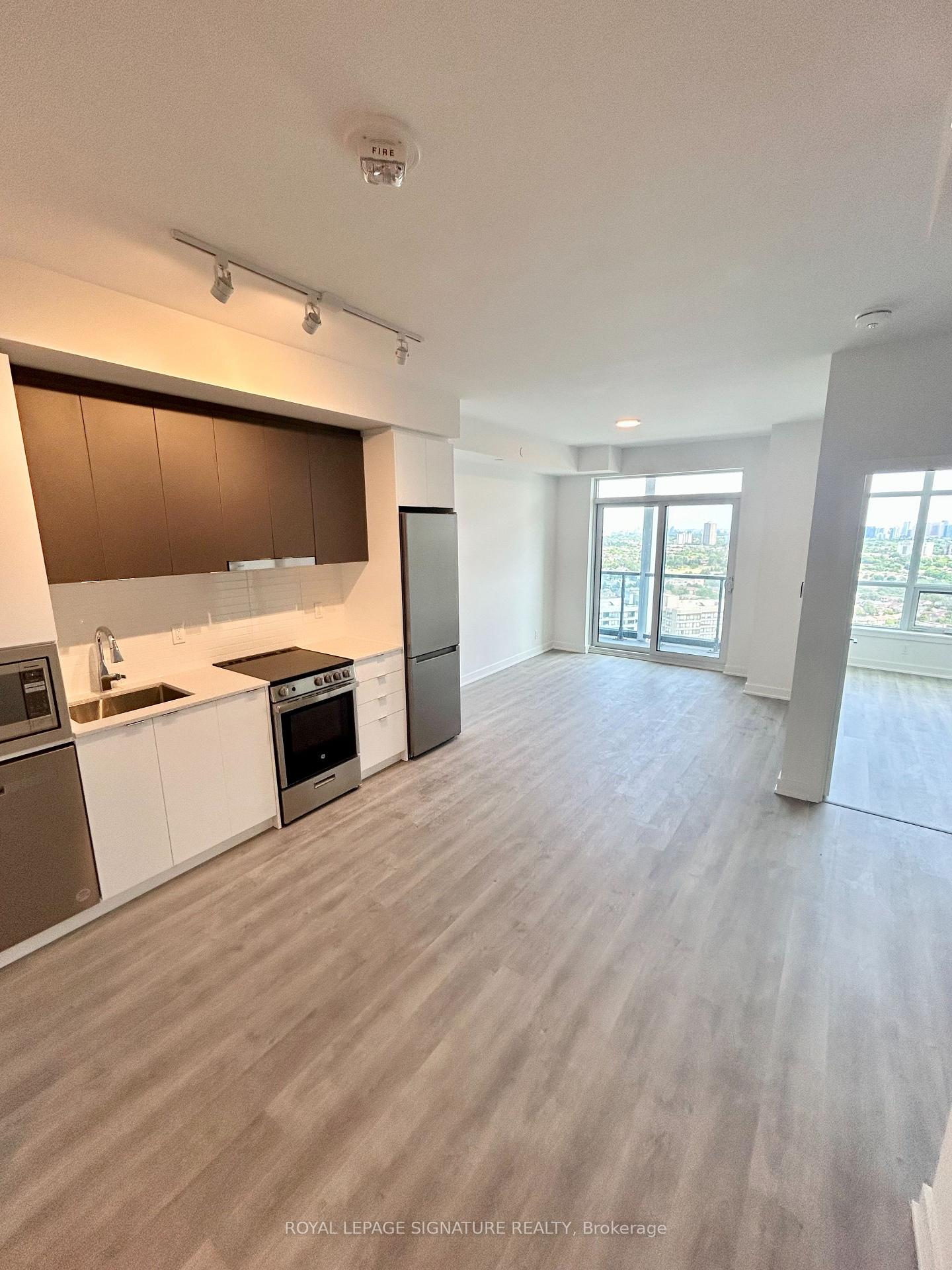 Photo 4 of Unit 2401, 30 Upper Mall Way, Vaughan, Brownridge — HOMEH