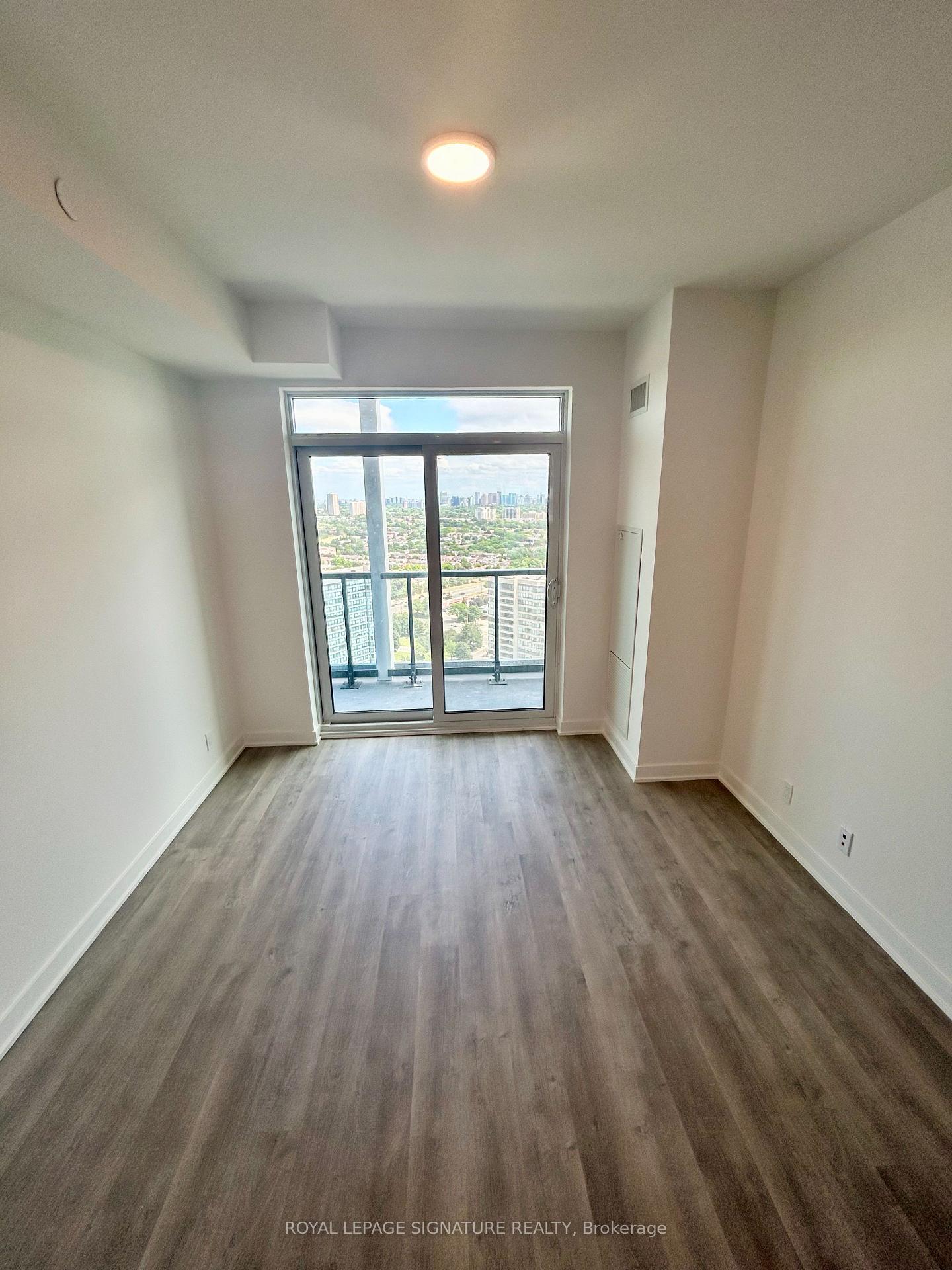 Photo 6 of Unit 2401, 30 Upper Mall Way, Vaughan, Brownridge — HOMEH