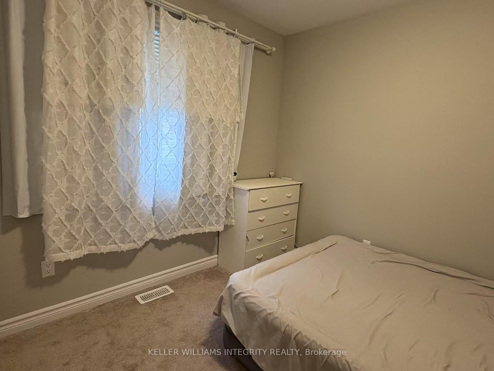 Photo 13 of 2516 Waterlilly Way, Ottawa, Barrhaven - Heritage Park — HOMEH