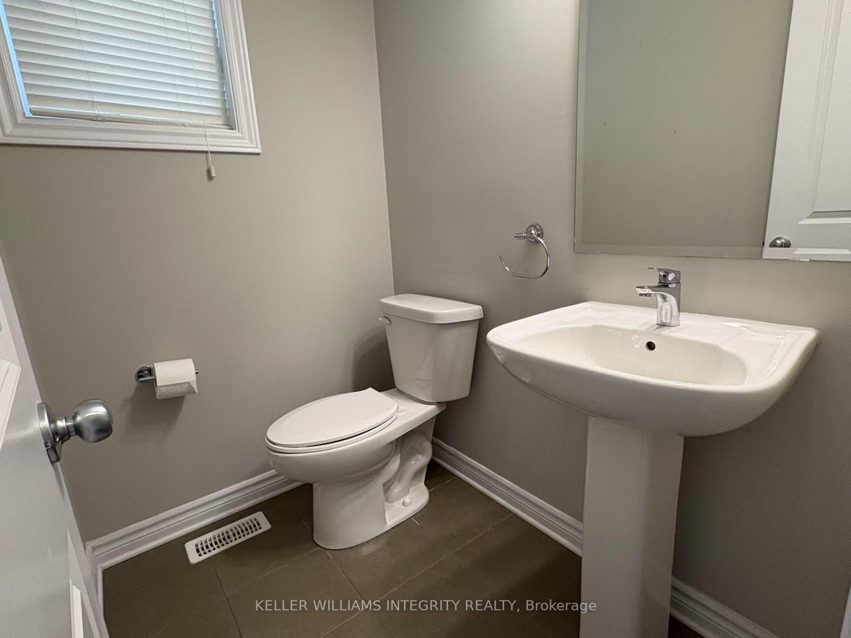 Photo 18 of 2516 Waterlilly Way, Ottawa, Barrhaven - Heritage Park — HOMEH