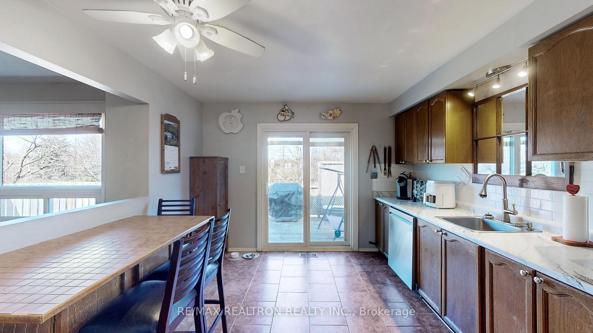 Photo 14 of 68 Patterson Crescent, Ajax, Central — HOMEH