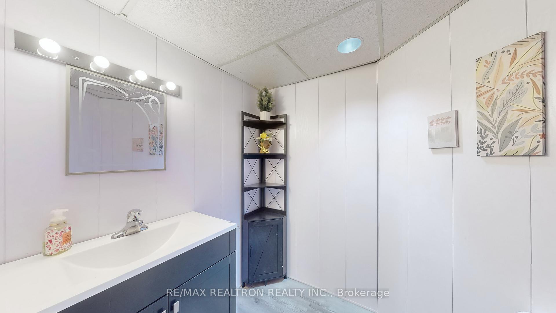 Photo 46 of 68 Patterson Crescent, Ajax, Central — HOMEH
