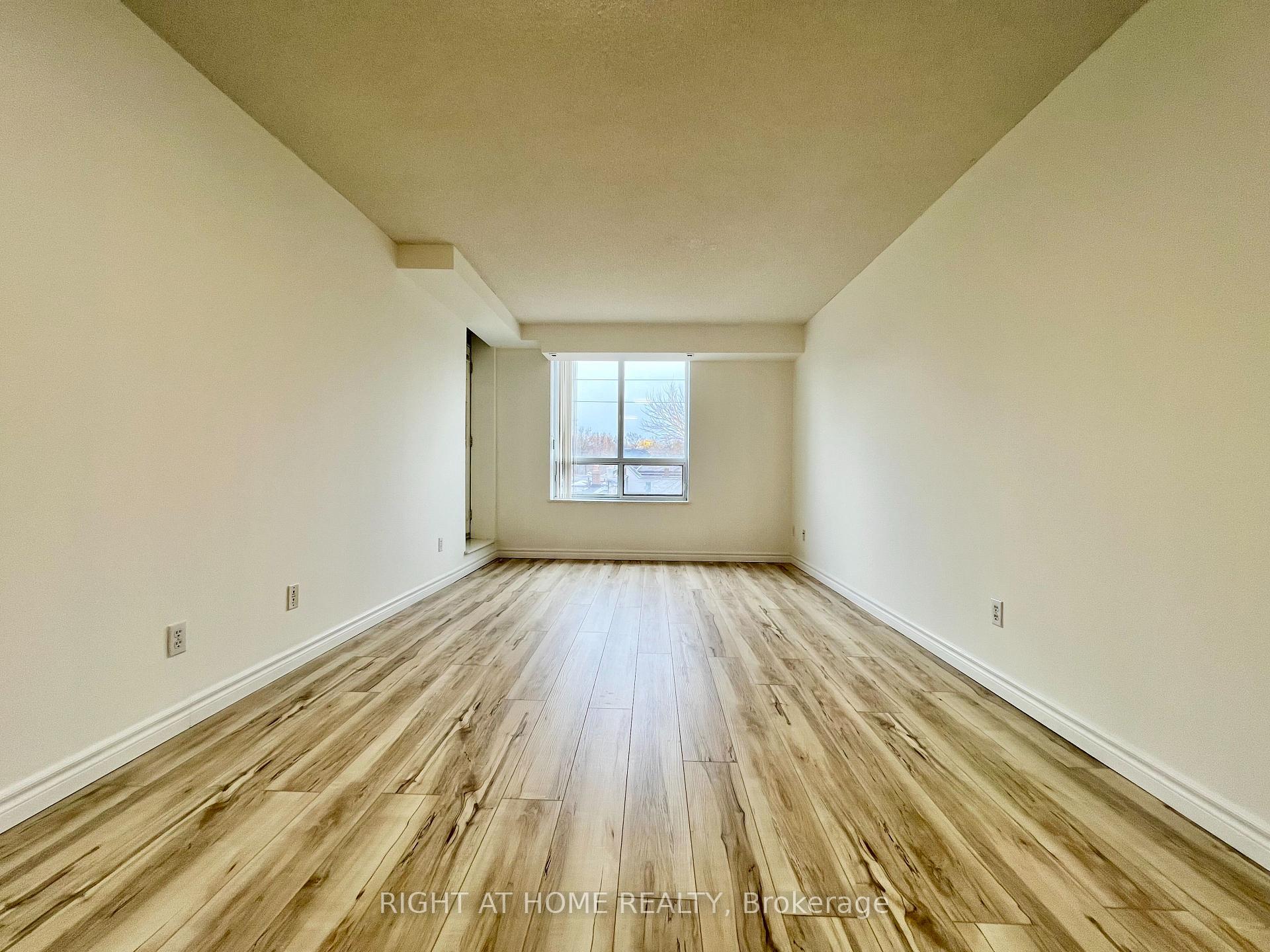 Photo 8 of Unit 305, 1797 Queen Street E, Toronto, The Beaches — HOMEH