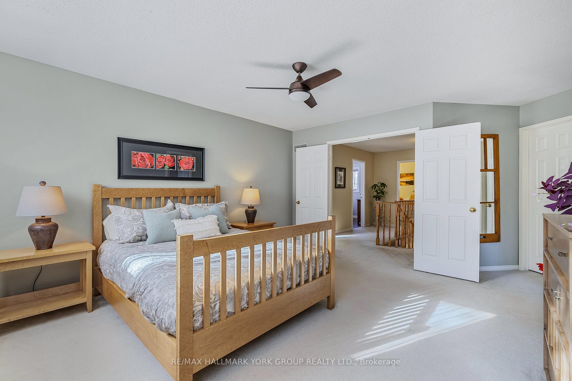 Photo 27 of 80 Autumn Way, Aurora, Aurora Heights — HOMEH