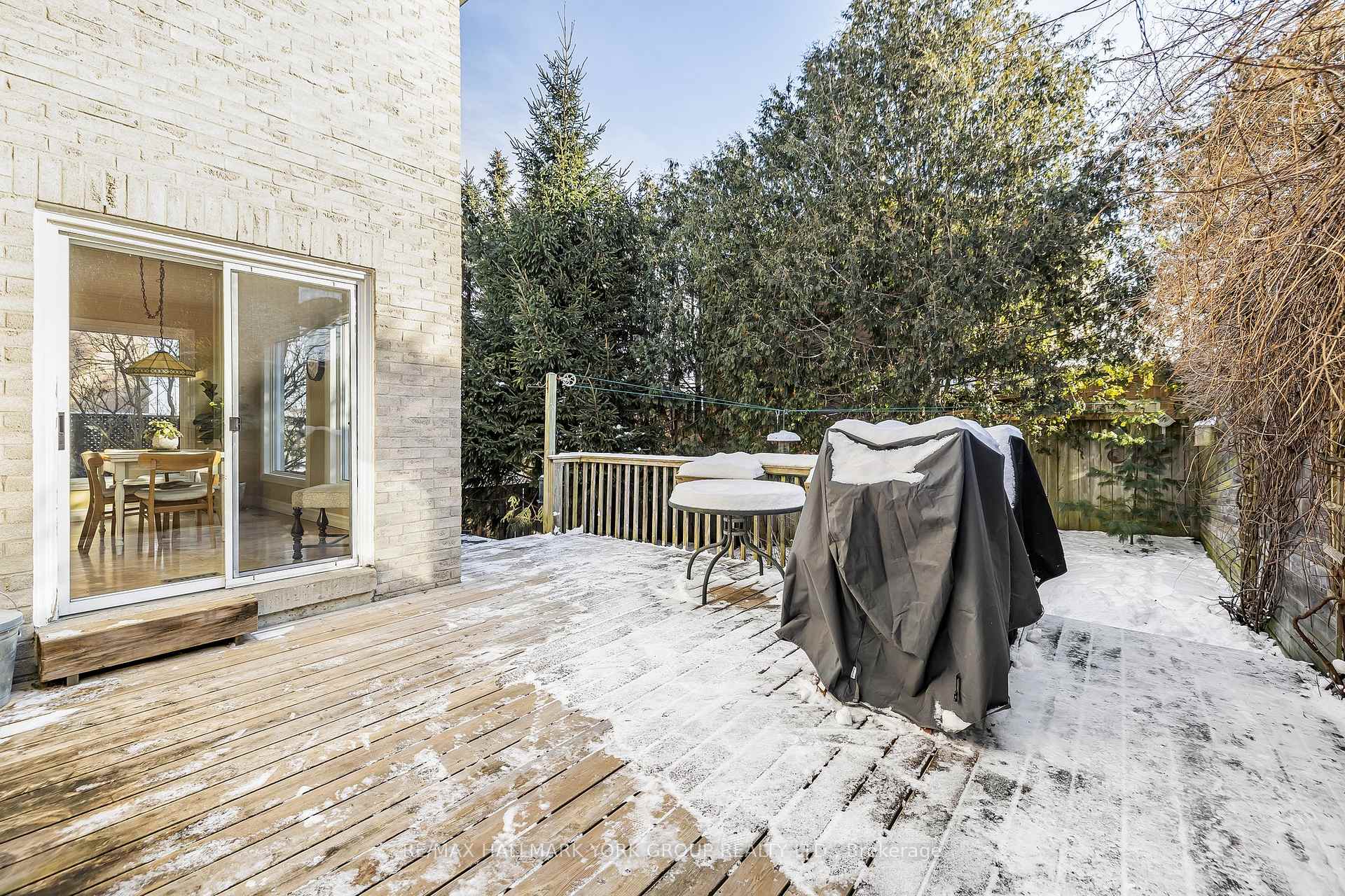 Photo 32 of 80 Autumn Way, Aurora, Aurora Heights — HOMEH