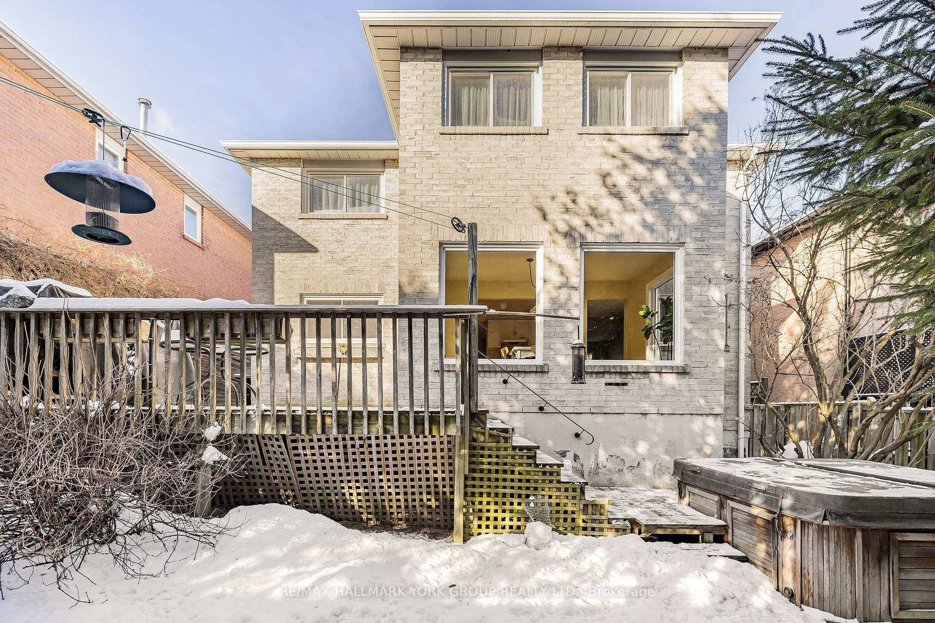 Photo 34 of 80 Autumn Way, Aurora, Aurora Heights — HOMEH