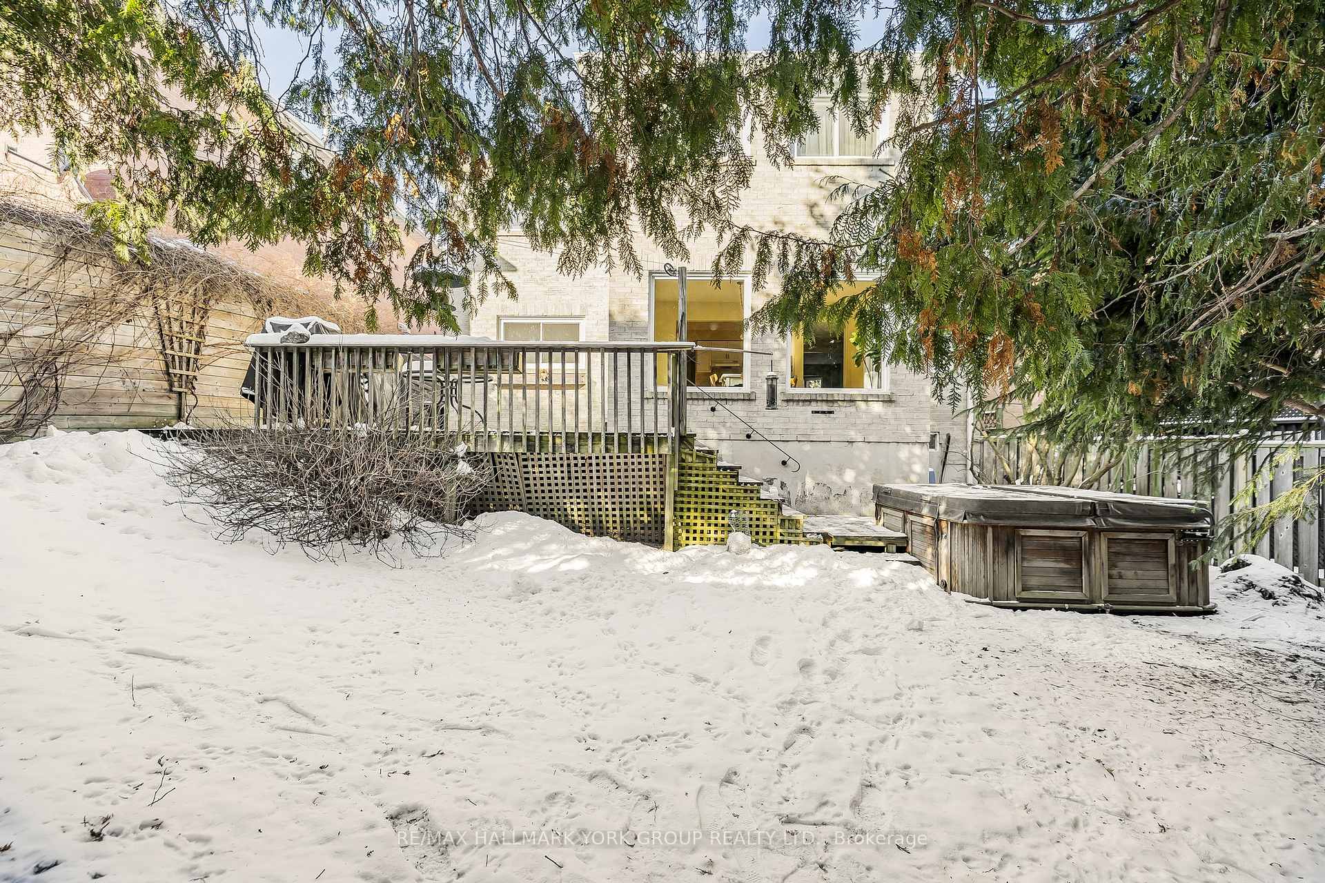 Photo 35 of 80 Autumn Way, Aurora, Aurora Heights — HOMEH