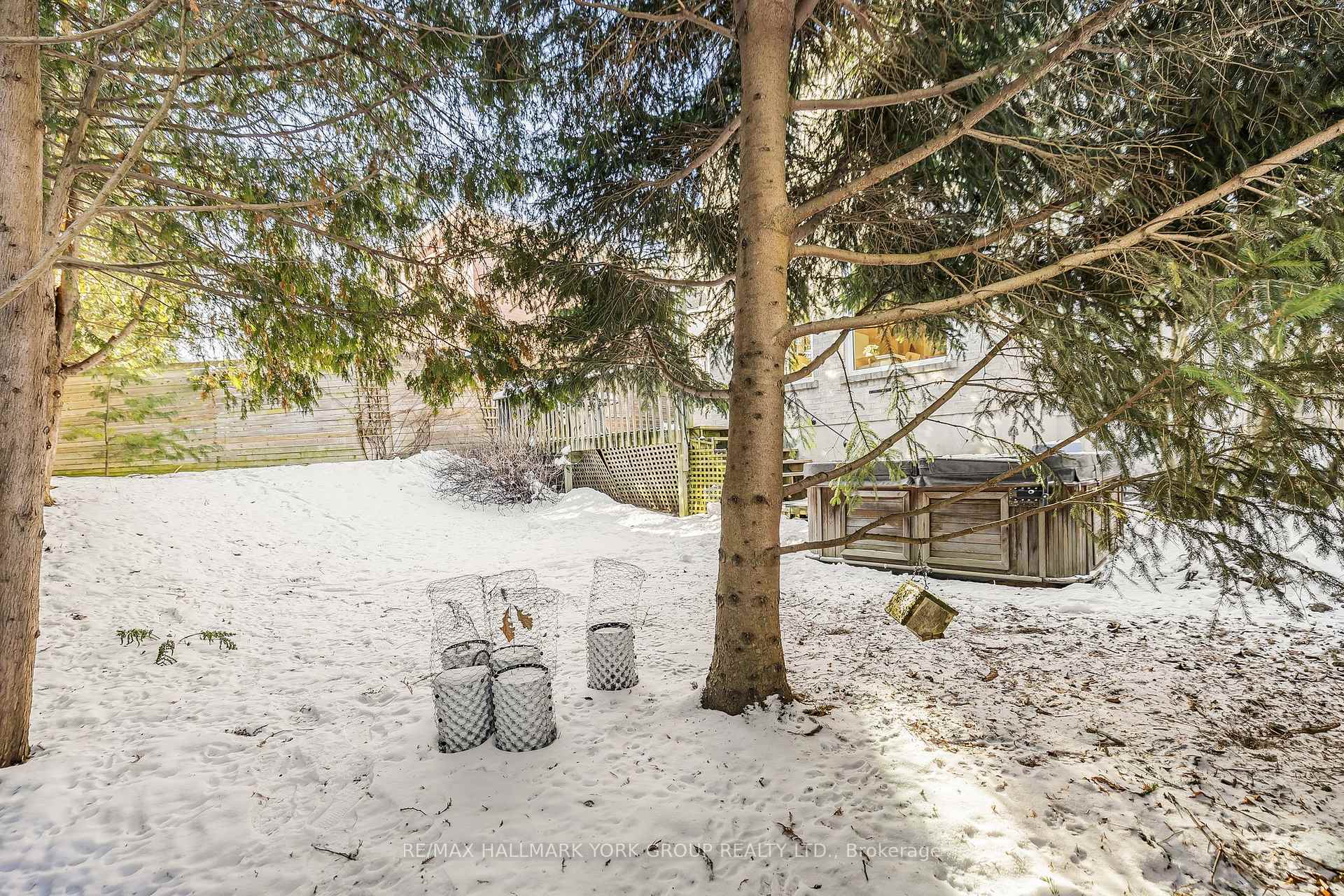 Photo 36 of 80 Autumn Way, Aurora, Aurora Heights — HOMEH