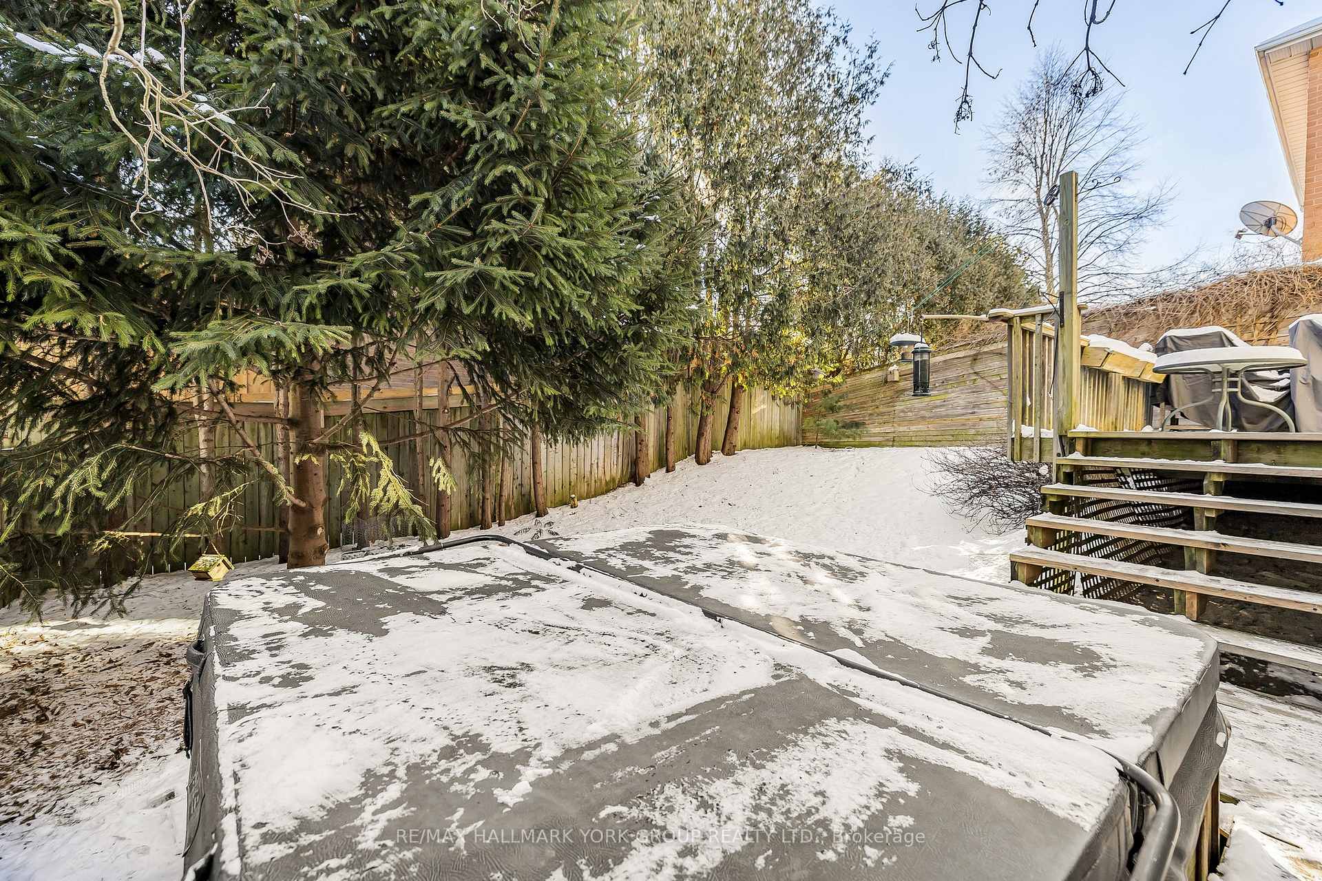 Photo 38 of 80 Autumn Way, Aurora, Aurora Heights — HOMEH