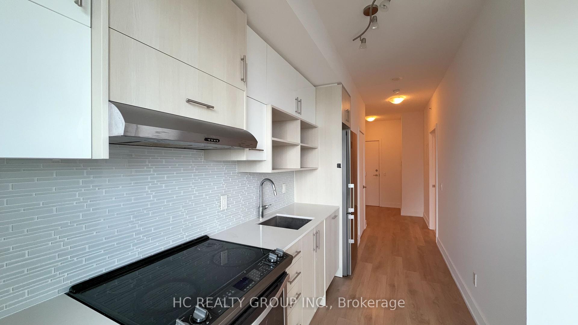 Photo 7 of Unit 709, 150 Fairview Mall Drive, North York, Don Valley Village — HOMEH