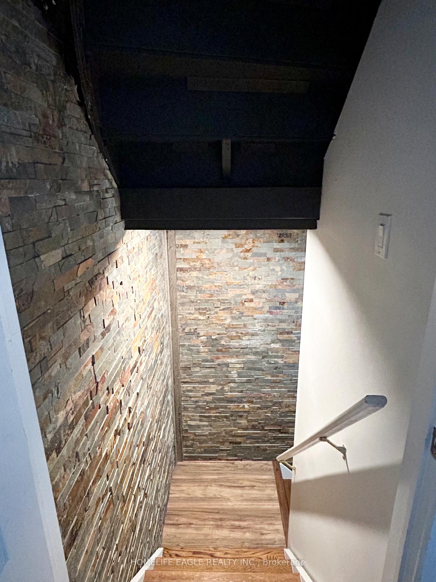 Photo 9 of 39 Bramsey Street, Georgina, Sutton & Jackson's Point — HOMEH