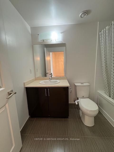 Photo 7 of Unit 718, 7161 Yonge Street, Markham, Thornhill — HOMEH