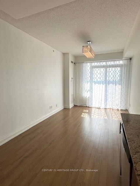 Photo 8 of Unit 718, 7161 Yonge Street, Markham, Thornhill — HOMEH