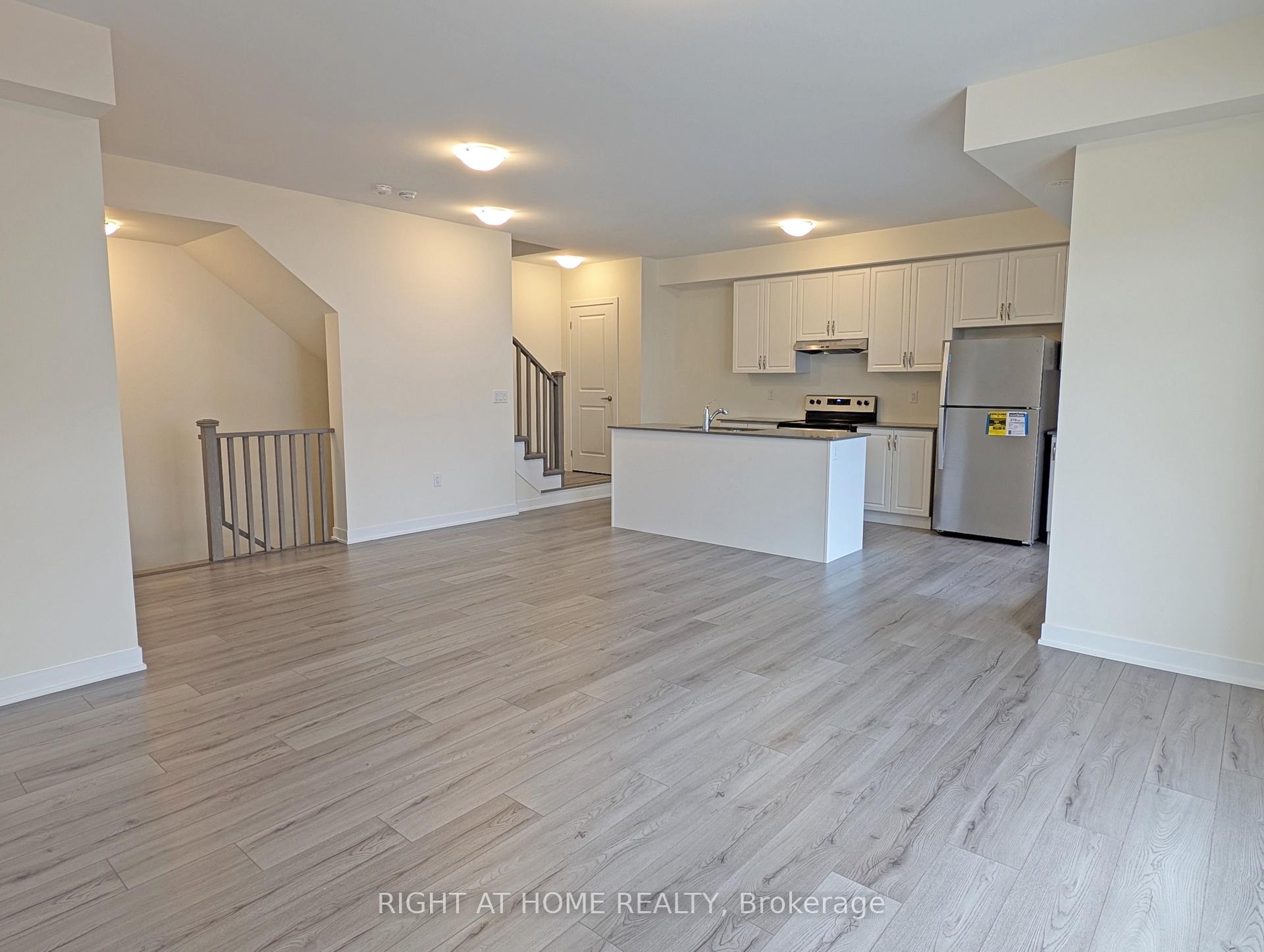 Front of Unit 1416, 1695 Dersan Street