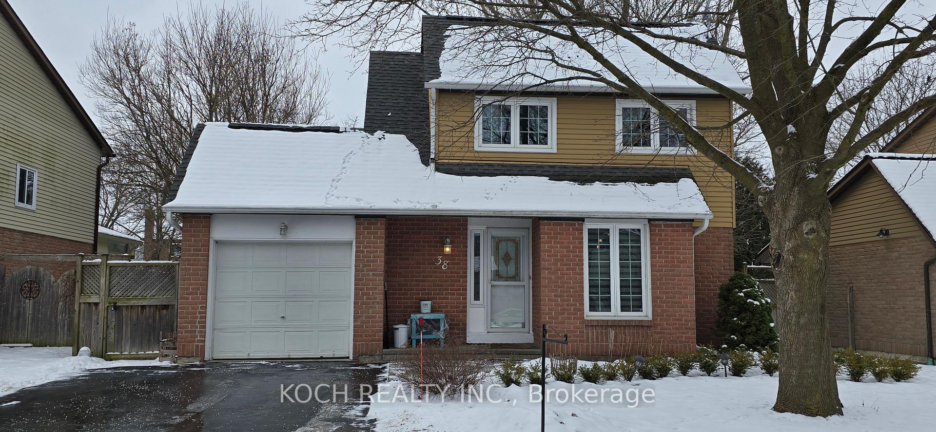 Photo 1 of 38 Corbett Crescent, Aurora, Aurora Highlands — HOMEH
