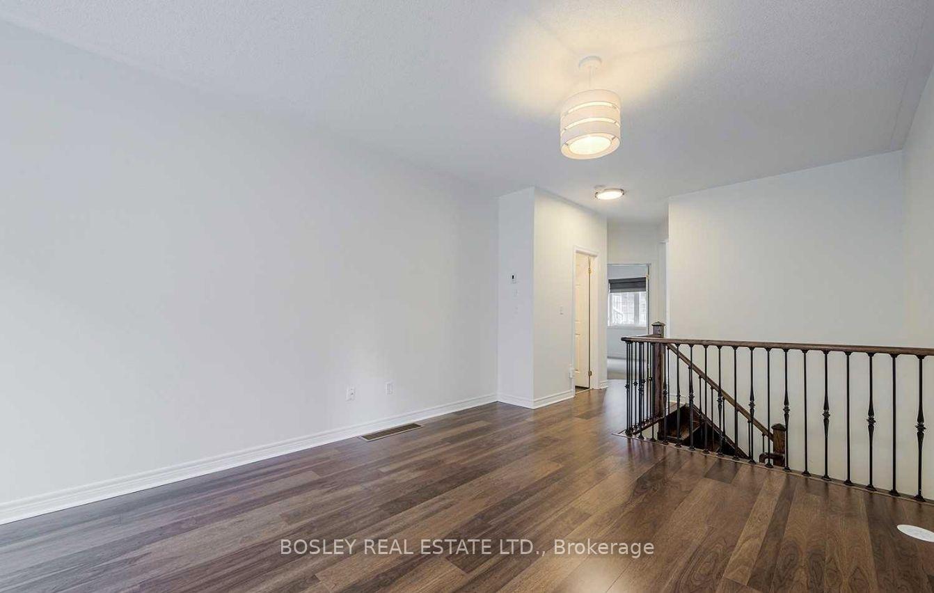 Photo 7 of 17 Carnahan Terrace, Toronto, East End-Danforth — HOMEH