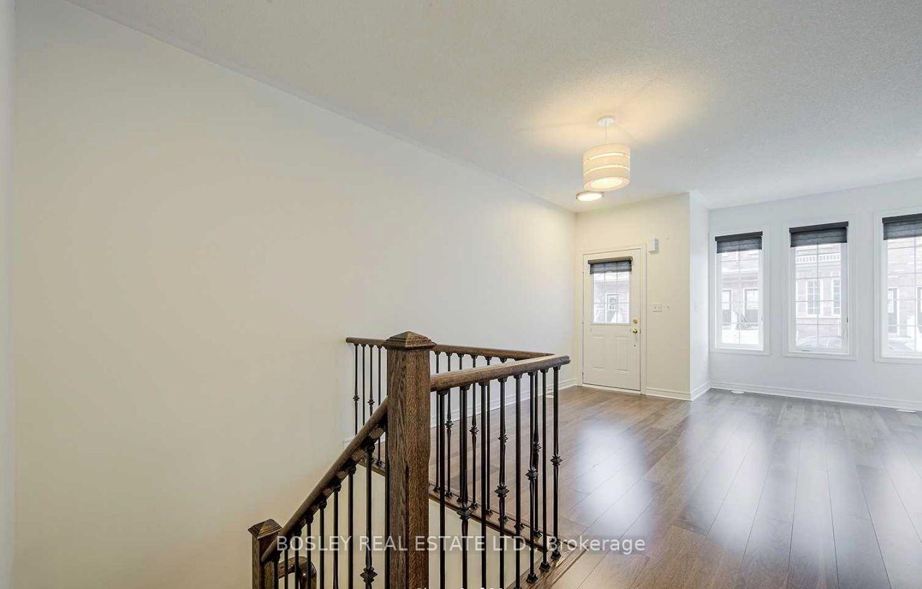 Photo 8 of 17 Carnahan Terrace, Toronto, East End-Danforth — HOMEH